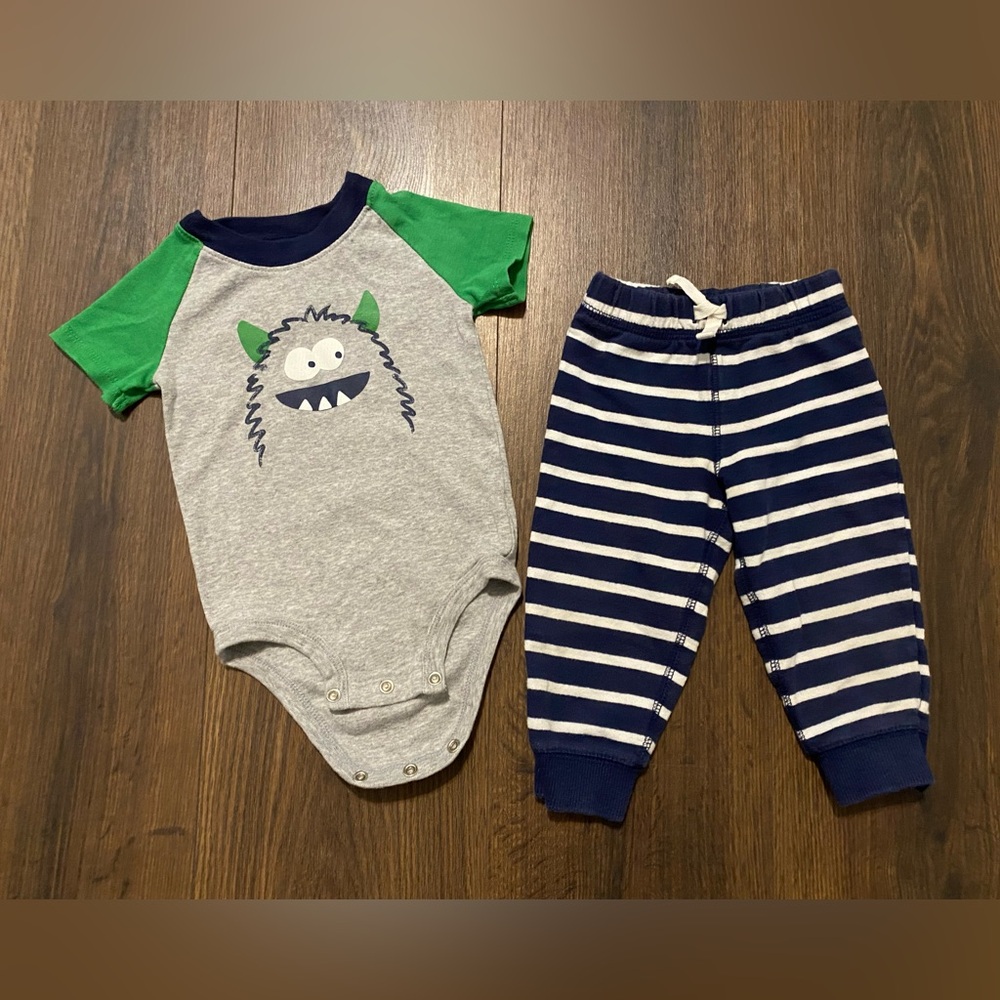Baby Carter’s 2 Piece Monster Onesie & Pants Set 12M